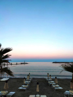 Renesmee Beach Apartment Pietra Ligure
